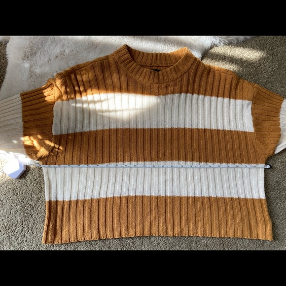 American Eagle Sweater - Picture 5 of 7